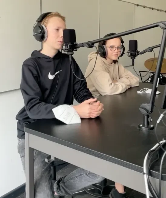 Kinder des Otto-Nagel-Gymnasiums bei der Aufnahme